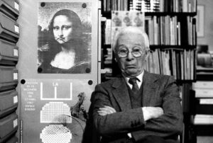 Bruno Munari in his study in Milan, 1988, ©Isisuf. Istituto internazionale di studi sul Futurismo