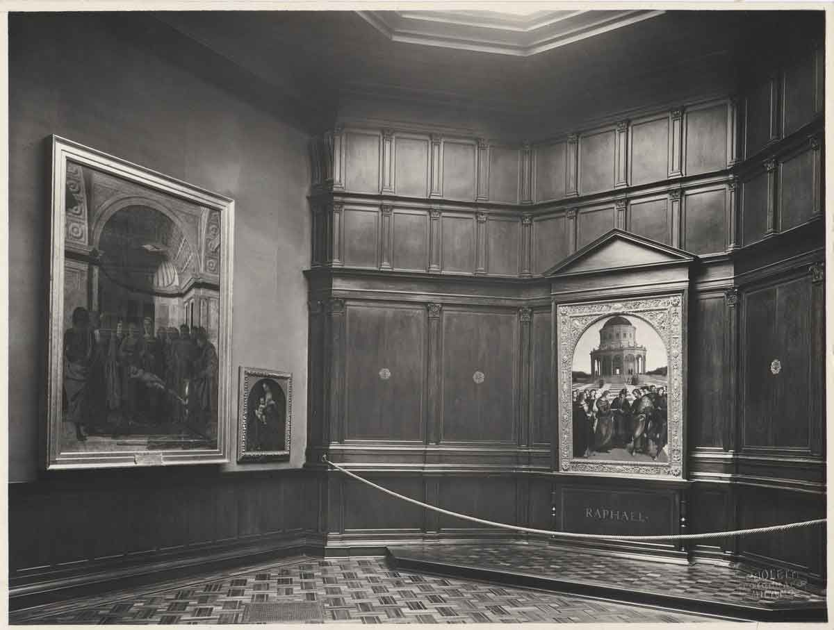 The room in the Pinacoteca di Brera designed by Piero Portaluppi