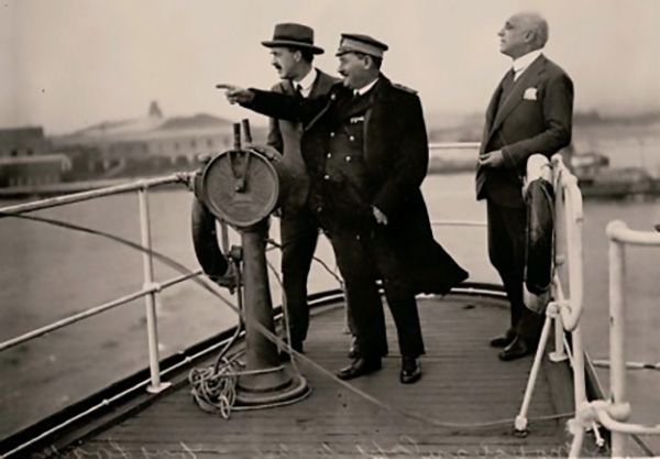 Ettore Modigliani sul ponte della nave «Leonardo da Vinci»